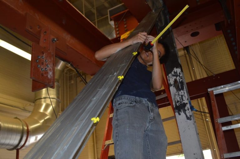 AN INNOVATIVE SOLUTION FOR SEISMIC RETROFIT OF STEEL CONCENTRIC BRACED ...